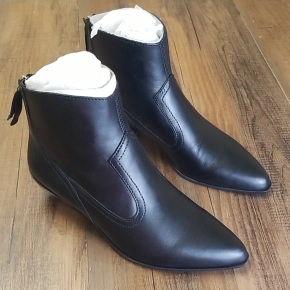 naturalizer wallis leather booties